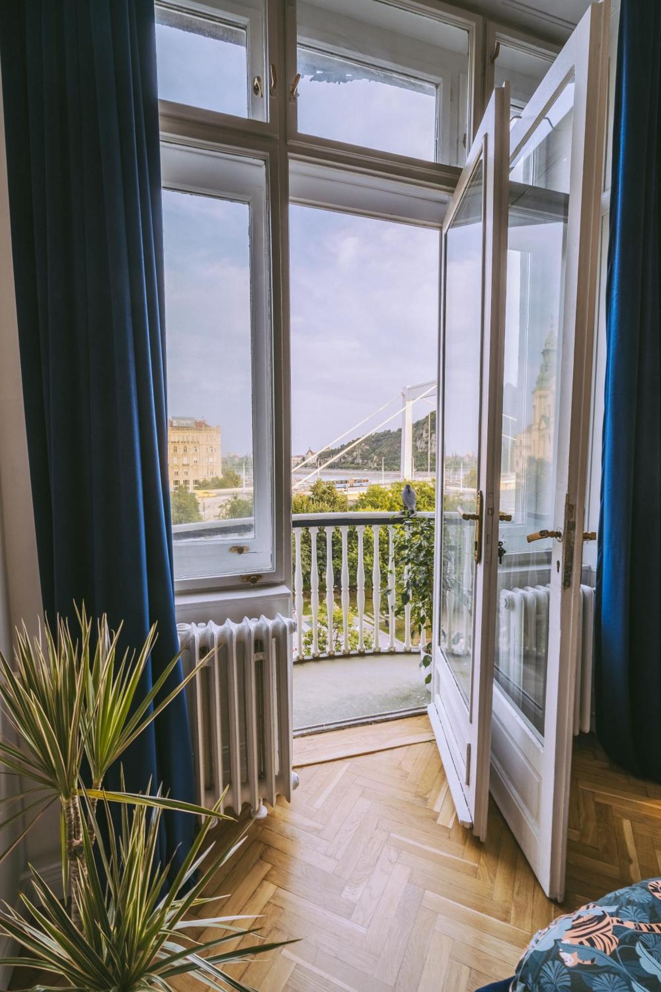 Budapest Riverfront Suite Exterior foto