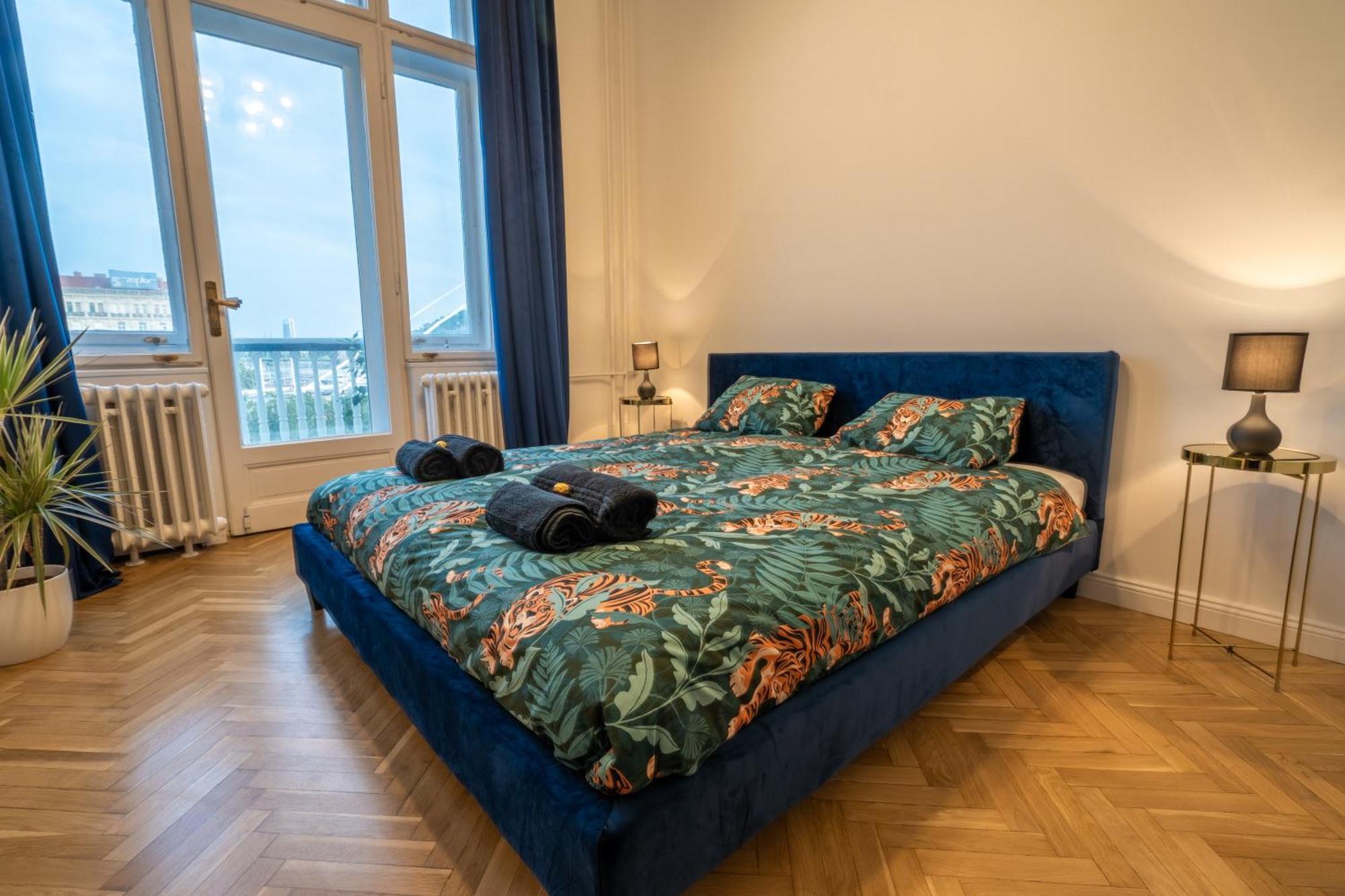 Budapest Riverfront Suite Exterior foto